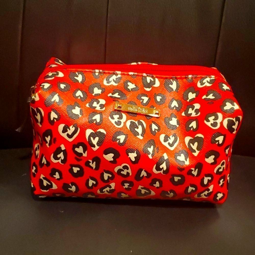 STELLA & DOT Leopard Heart Makeup Pouch‎